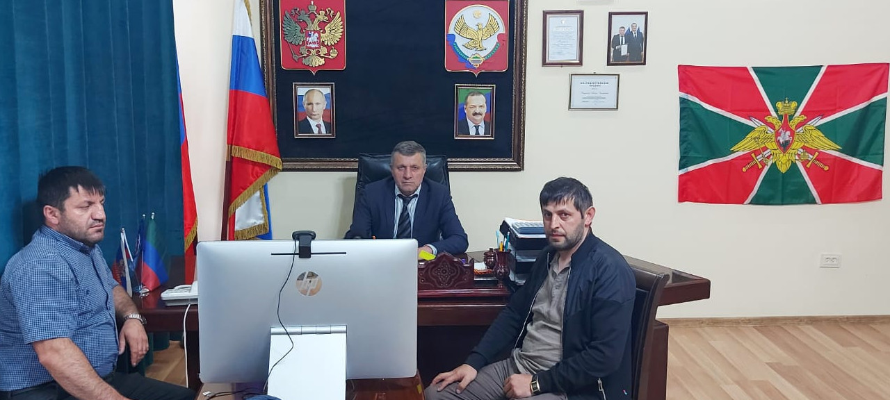 Руководитель Даглесхоза Вагаб Абдулхамидов дал поручение лесничествам усилить работу с главами муниципальных образований и хозяевами земельных участков