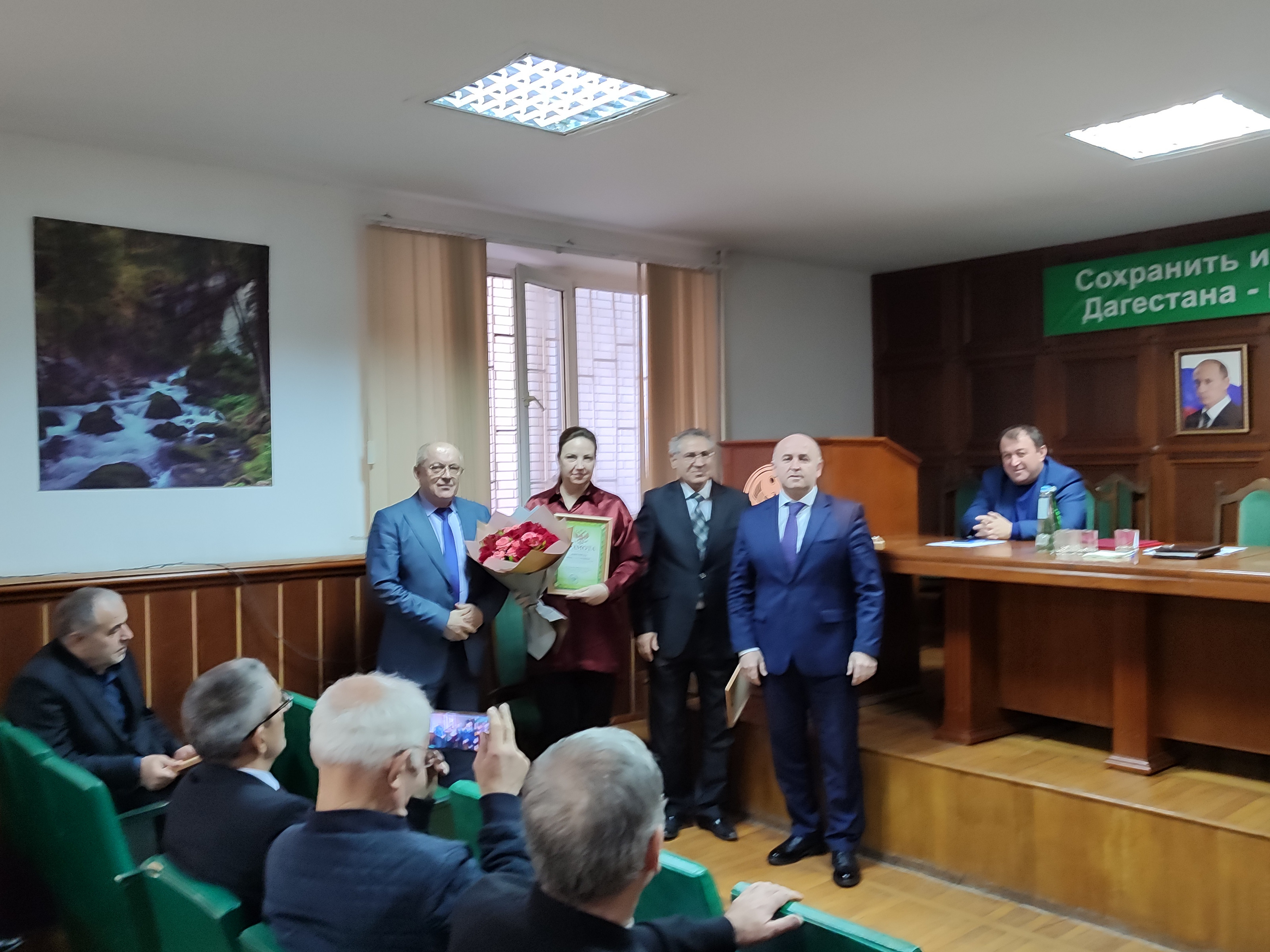 Даглесхозе, на совещании с участием всех руководителей подведомственных учреждений, подвели итоги деятельности за 2023 год.