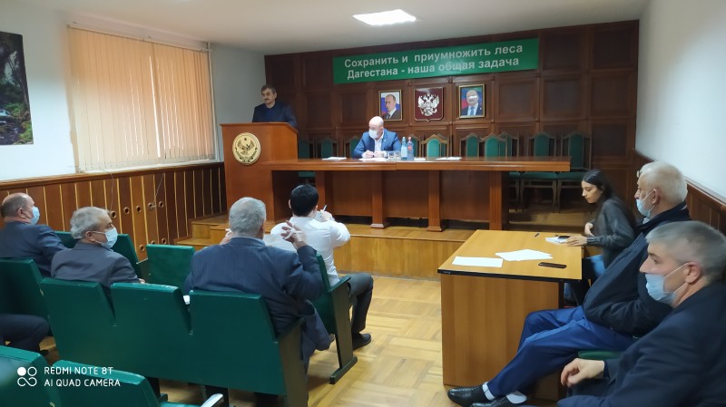 В Даглесхозе на расширенном заседании подвели итоги деятельности за истекший год.