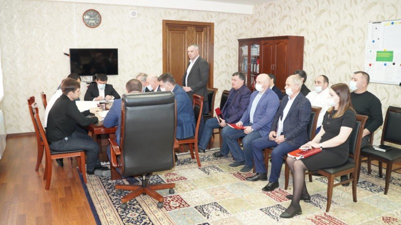 Руководитель ГКУ РД "Хасавюртовское лесничество" принял участие в заседании комиссии по предупреждению и ликвидации чрезвычайных ситуаций и обеспечению пожарной безопасности в Хасавюртовском районе.